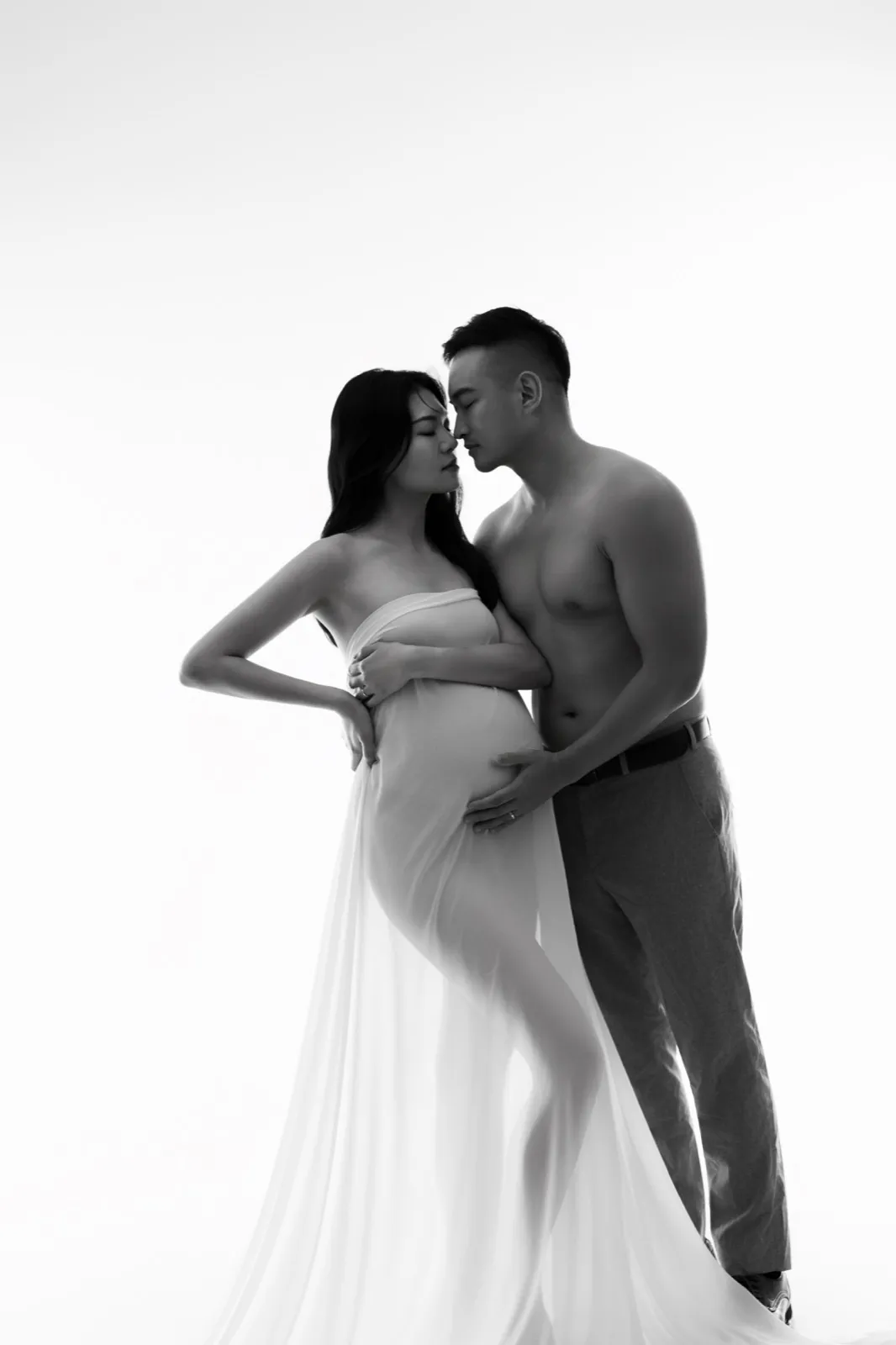高雄孕婦寫真｜光影塑造風孕婦肖像